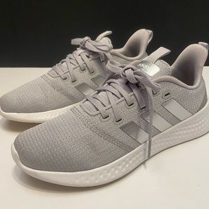Adidas Puremotion Women's Running Shoes, gray and silver, Sz 8 great condition